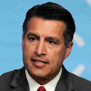 Gpv. Brian Sandoval will keep Nevada minimum wage workers in poverty.