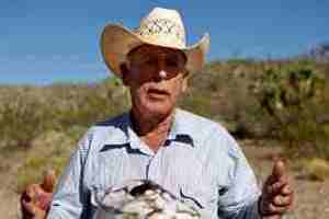 Clive Bundy appears at press conference on April 24, 2014.